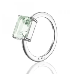 A Green Dream Ring