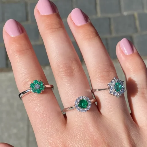 Carmoséring Vitguld Smaragd
